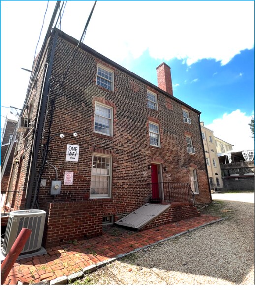Primary Photo Of 207 Ramsey Aly, Alexandria Office For Lease