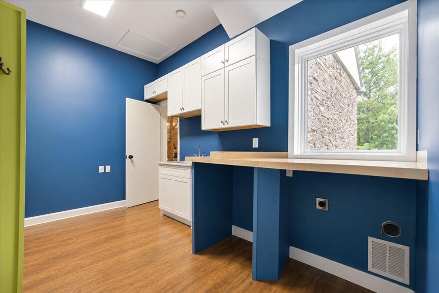 More Photos Of 80 Gravel Pike, Red Hill Office For Lease