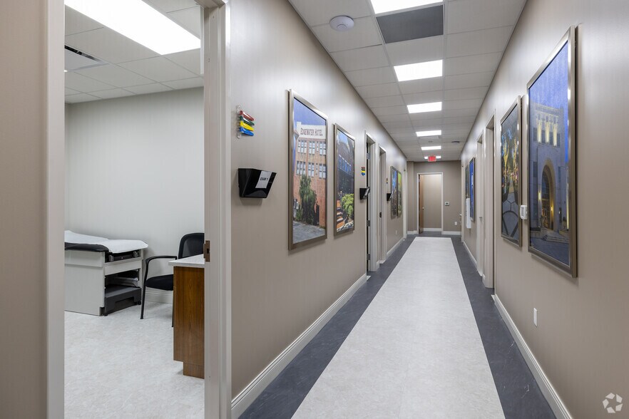 More Photos Of 12249 Stoneybrook Pky, Winter Garden Medical For Sale