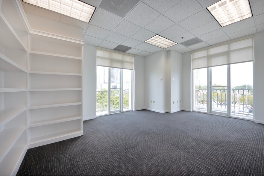 More Photos Of 888 E Las Olas Blvd, Fort Lauderdale Office For Lease