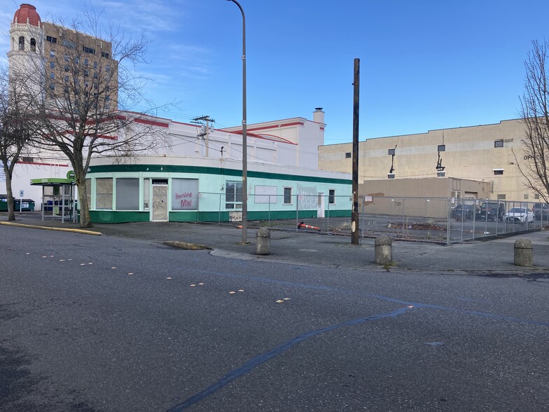 More Photos Of 102 W Champion St, Bellingham Land For Sale
