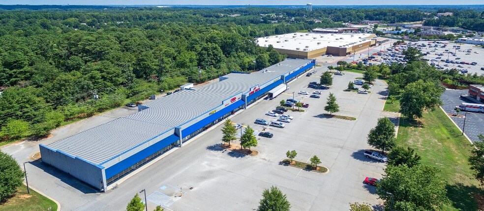 More Photos Of 697 Davis Rd, Stockbridge Unknown For Sale