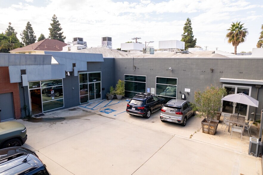 Primary Photo Of 5972-5976 Washington Blvd, Culver City Flex For Lease