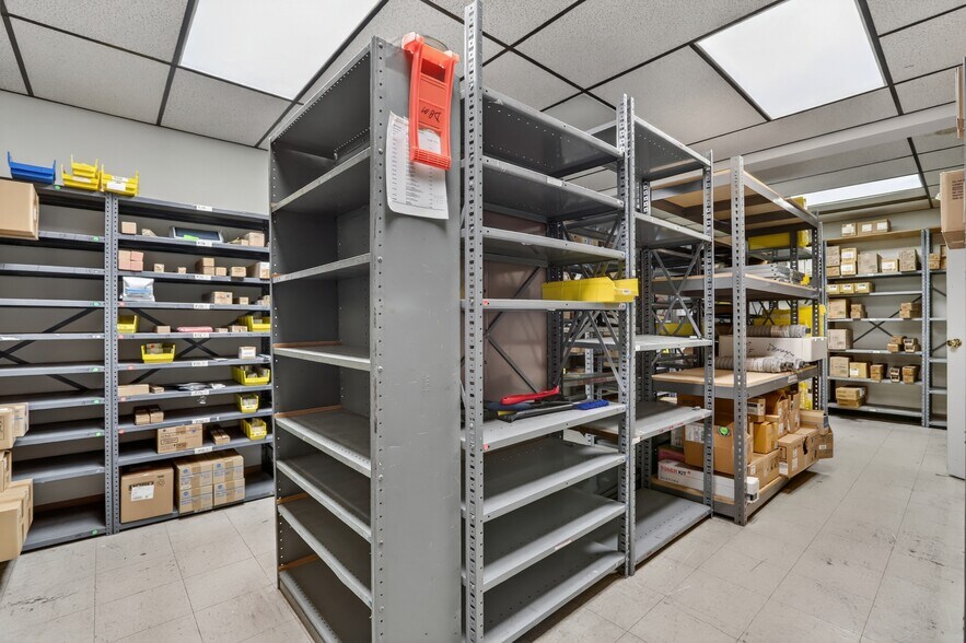 More Photos Of 819 Central Ave, Great Falls Office For Sale