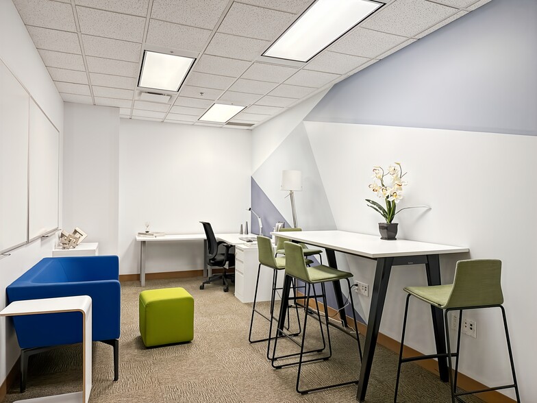 More Photos Of 888 3rd St SW, Calgary Coworking Space