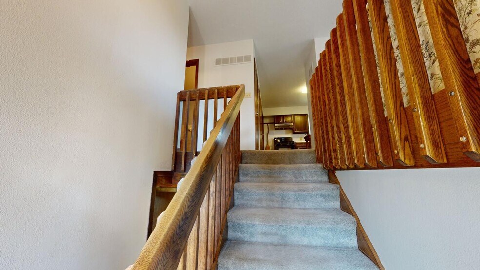 More Photos Of 17069 400th St, Leland Contractor Storage Yard For Sale
