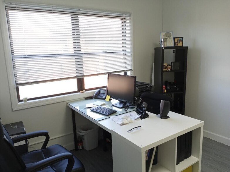 More Photos Of 117 Fort Lee Rd, Leonia Office For Lease