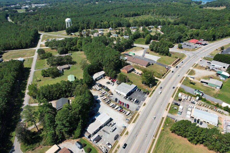 More Photos Of 6895 Highway 9, Inman Auto Repair For Sale