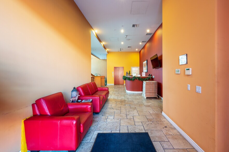 More Photos Of 1415 N Cahuenga Blvd, Los Angeles Loft Creative Space For Sale