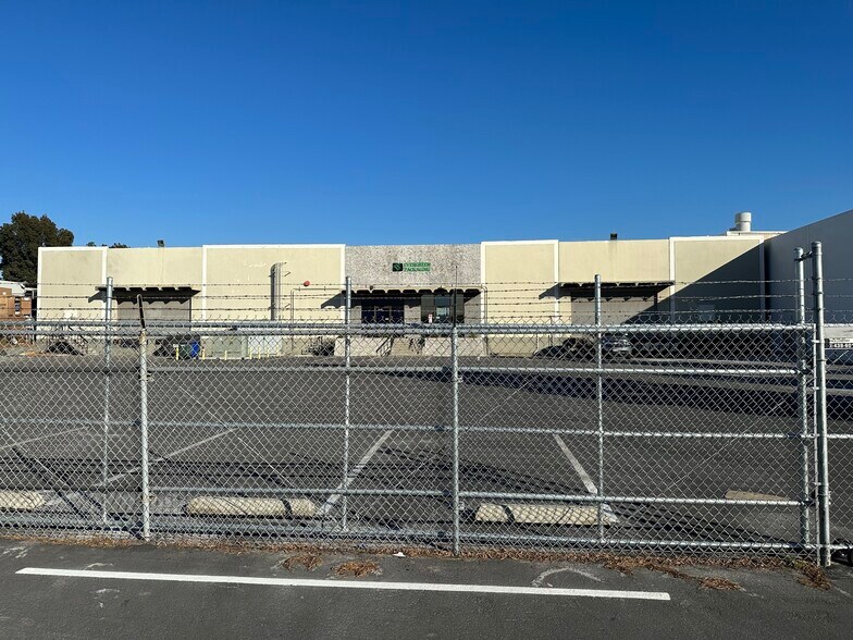 More Photos Of 16000-16010 Phoebe Ave, La Mirada Warehouse For Lease