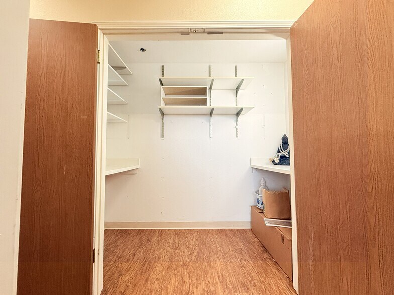 More Photos Of 127 Hospital Dr, Vallejo Medical For Lease