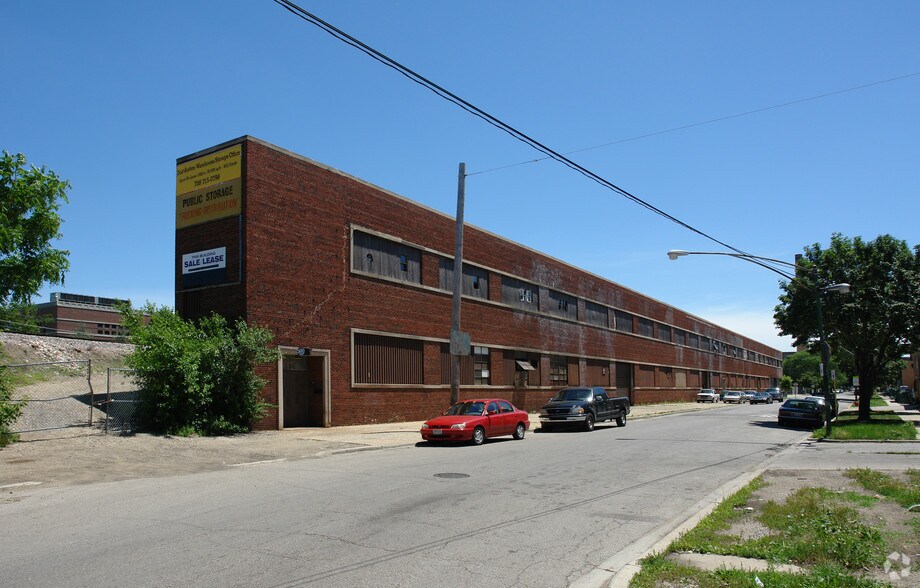 More Photos Of 1901-1949 N Springfield Ave, Chicago Warehouse For Lease