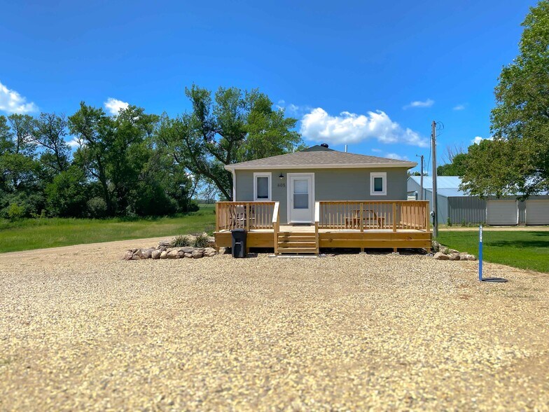 More Photos Of 605 SD Highway 25 S, De Smet Specialty For Sale