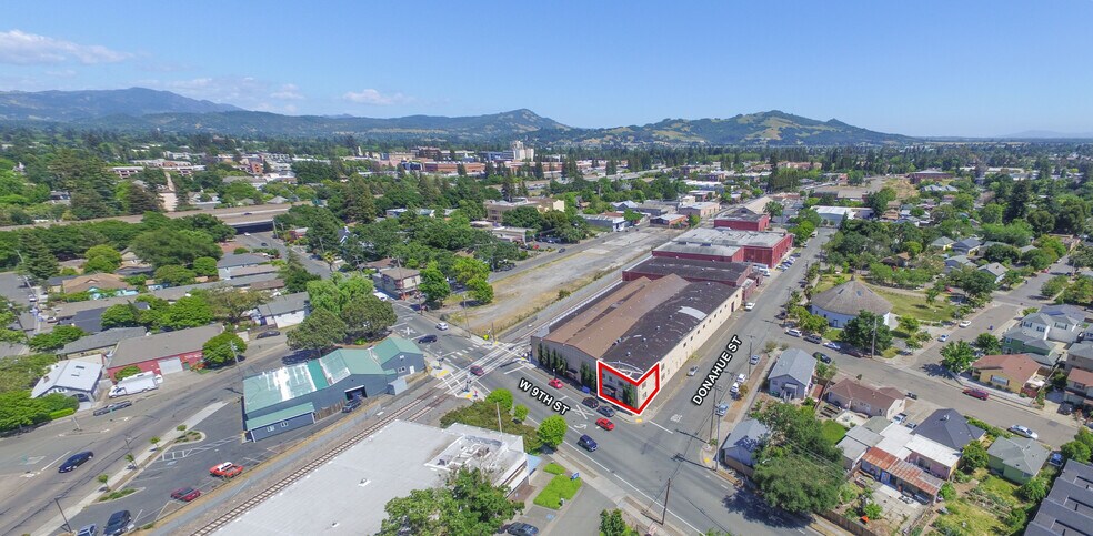More Photos Of 8 W 9th St, Santa Rosa Warehouse For Lease