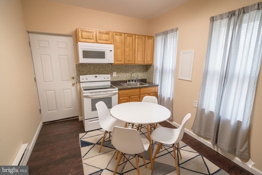More Photos Of 6002 Master St, Philadelphia Storefront For Sale