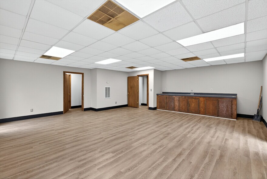 More Photos Of 725 Bryant Rd, Spartanburg Manufacturing For Sale