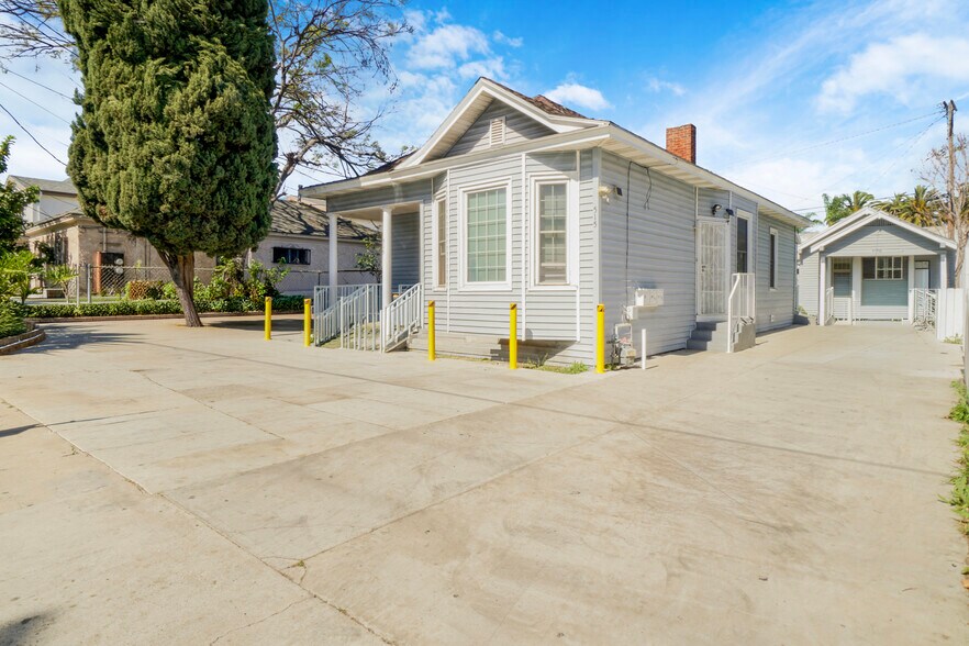 More Photos Of 515 E 21st St, Los Angeles Apartments For Sale