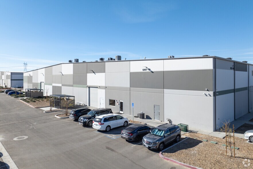 More Photos Of 9841B Bartlett Ave, Adelanto Warehouse For Sale