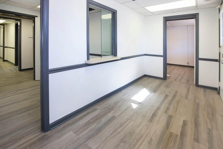 More Photos Of 318 S South St, Gastonia Office For Lease