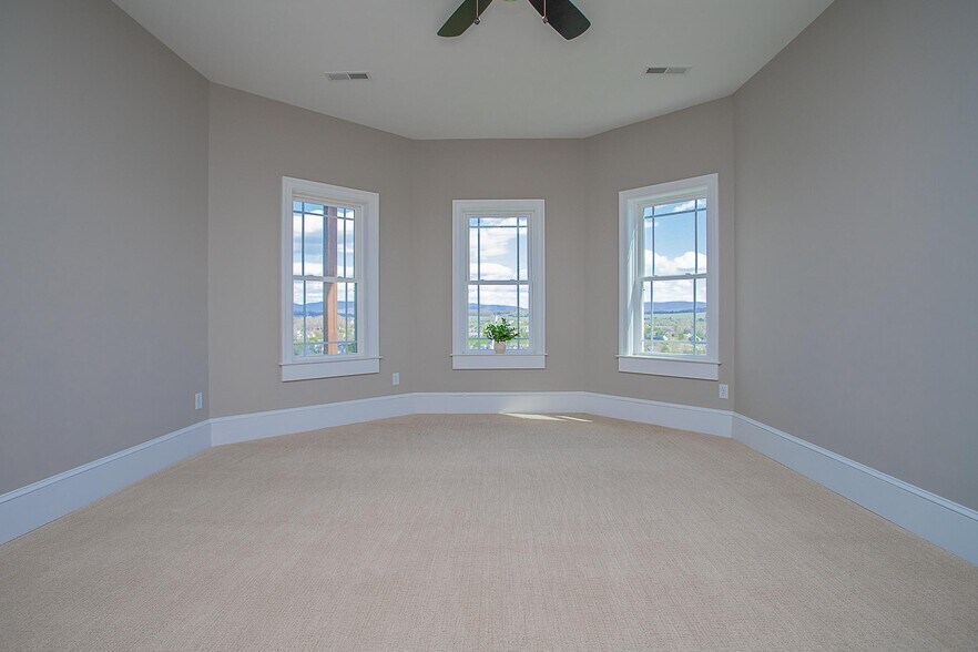 More Photos Of 243 Barrenridge rd, Staunton Specialty For Sale