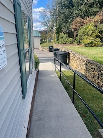 More Photos Of 5100 Bernard Dr, Roanoke Medical For Sale