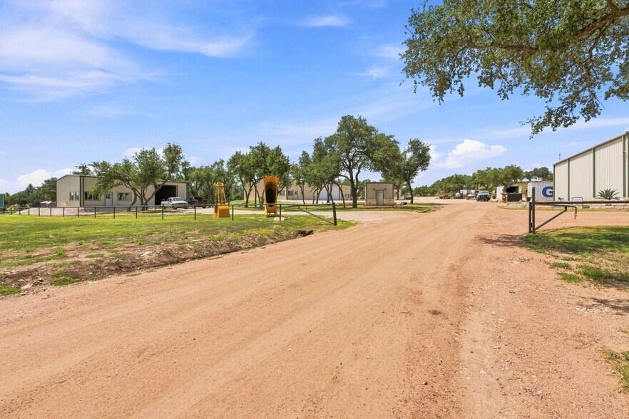 More Photos Of 7748 E US Highway 290, Johnson City Warehouse For Sale