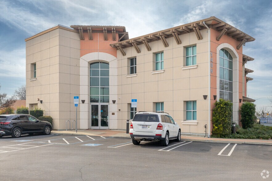 Primary Photo Of 1486 W 11th St, Tracy Coworking Space