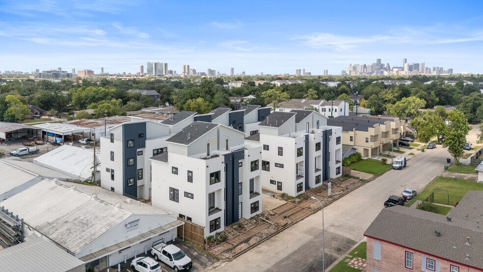 More Photos Of 6920 Winton St, Houston Land For Sale