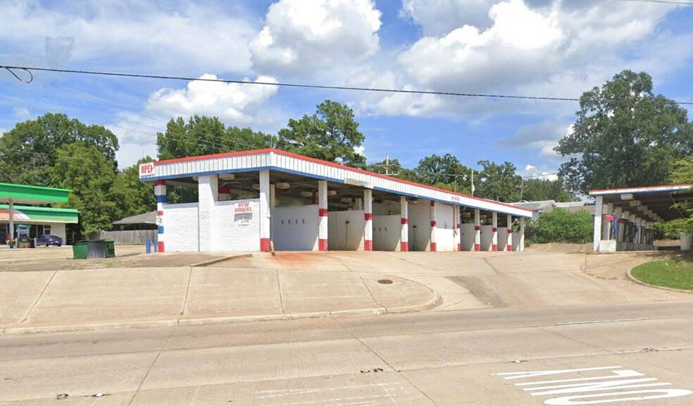 More Photos Of 1702 W 7th St, Texarkana Carwash For Sale