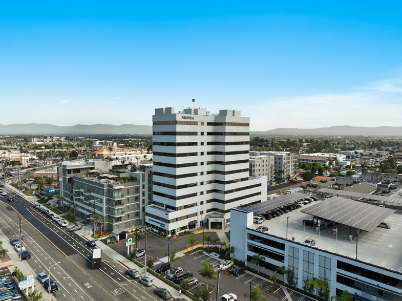 Primary Photo Of 18800 Delaware St, Huntington Beach Medical For Lease