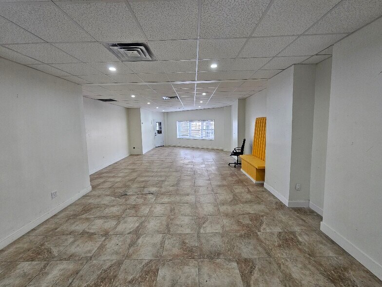 More Photos Of 12-14 Tulip Ave, Floral Park Light Distribution For Lease