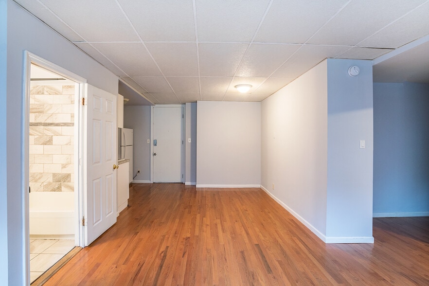 More Photos Of 2115 N 63rd St, Philadelphia Apartments For Sale