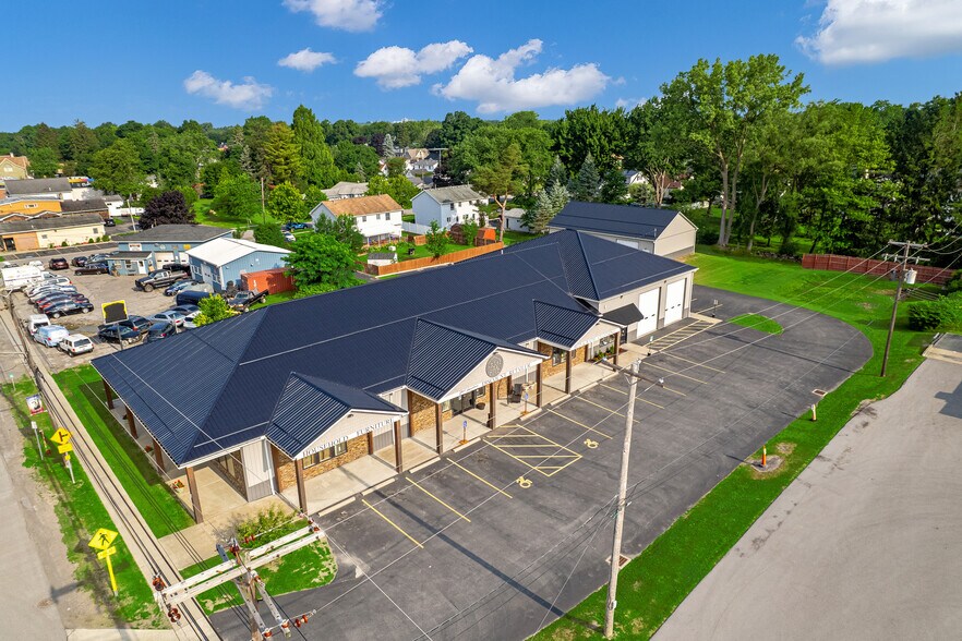 More Photos Of 13394 Broadway St, Alden Freestanding For Sale