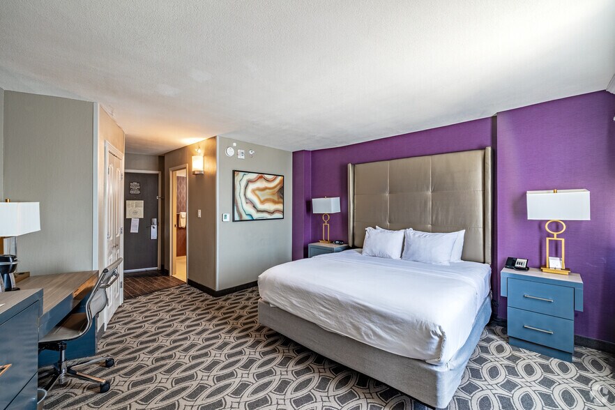 More Photos Of 50 Kenny Pl, Saddle Brook Hospitality For Sale