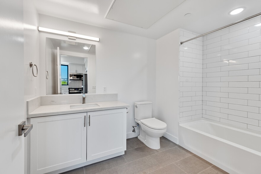 More Photos Of 11600 National Blvd, Los Angeles Apartments For Sale