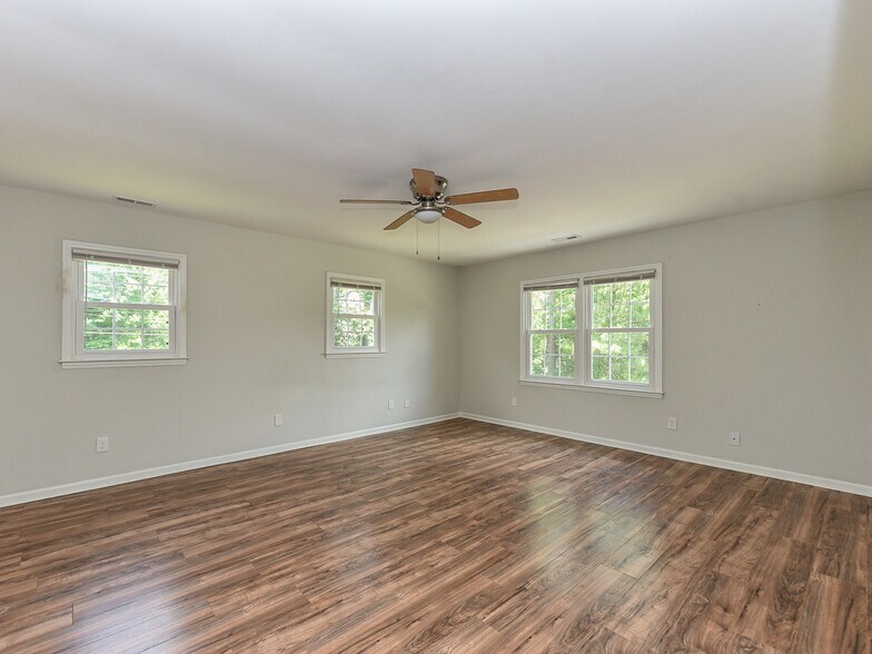 More Photos Of 225 Douglas St, Holly Springs Apartments For Sale