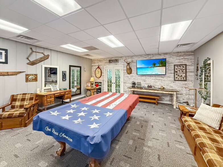 More Photos Of 3408 Clarke St, Norwalk Specialty For Sale