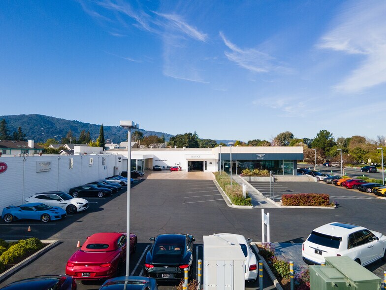 More Photos Of , Los Gatos General Retail For Sale