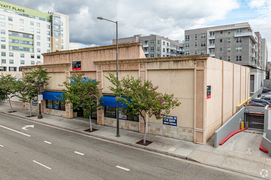 More Photos Of 130-144 N Central Ave, Glendale Freestanding For Lease