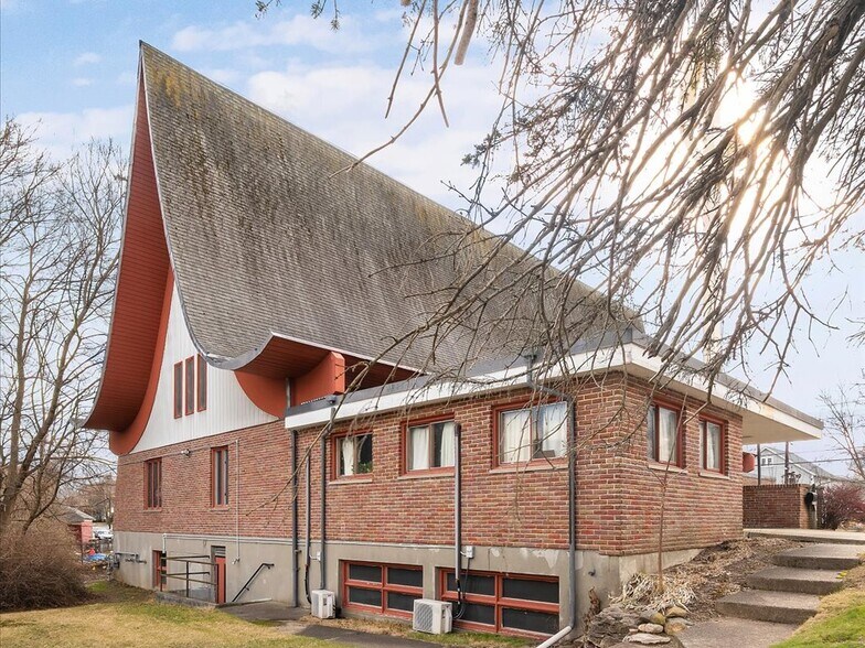 More Photos Of 871-873 Harris Ave, Woonsocket Religious Facility For Sale