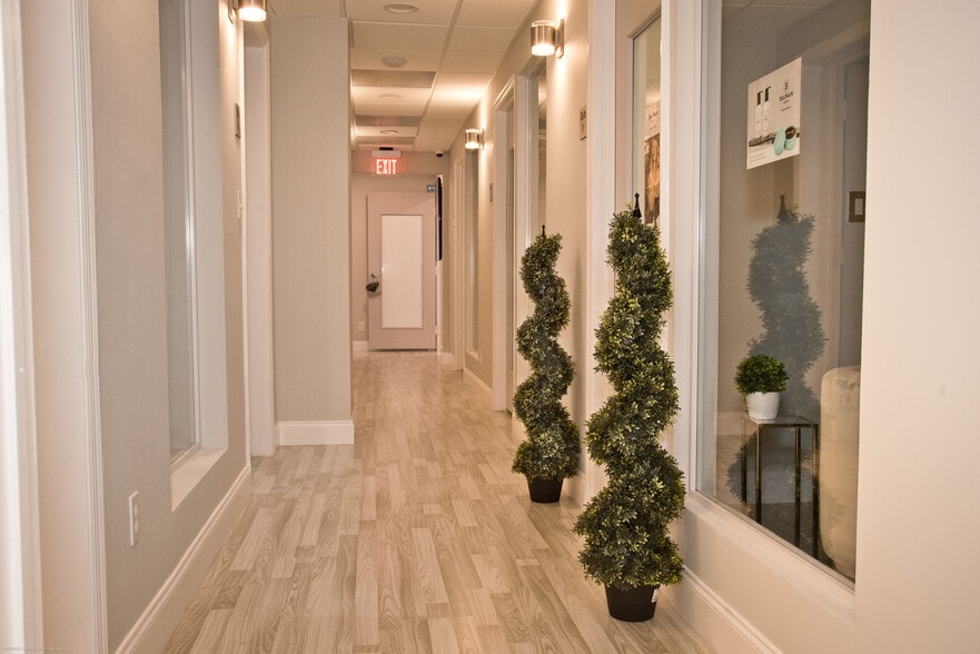 More Photos Of 85 SW 5th Ave, Delray Beach Office For Lease