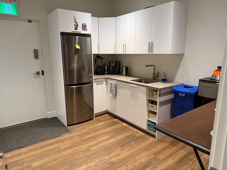 More Photos Of 6351 197th St, Langley Medical For Sale