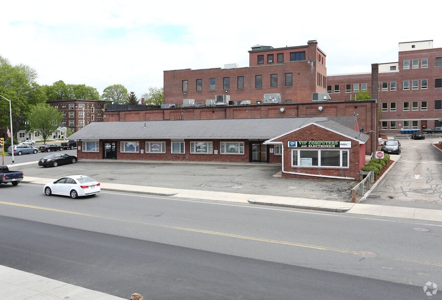 More Photos Of 7-19 Westfield St, West Springfield Office For Lease