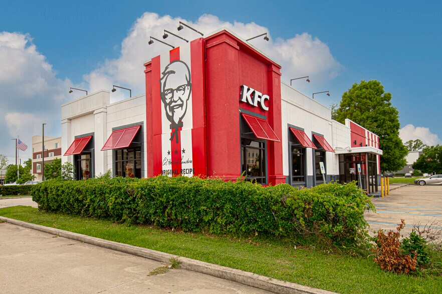 More Photos Of 2703 S Cabela Pky, Gonzales Fast Food For Sale