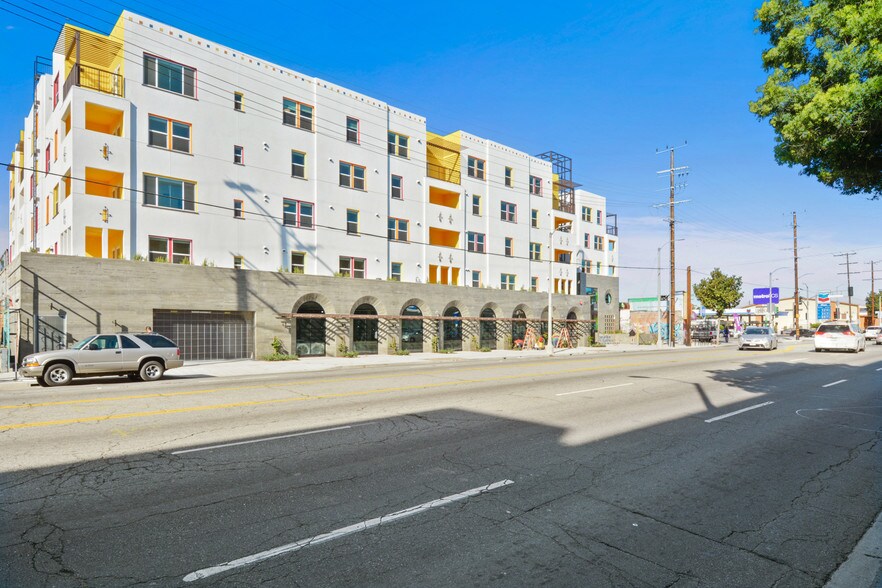 More Photos Of 3411 Crenshaw Blvd, Los Angeles Multifamily For Sale