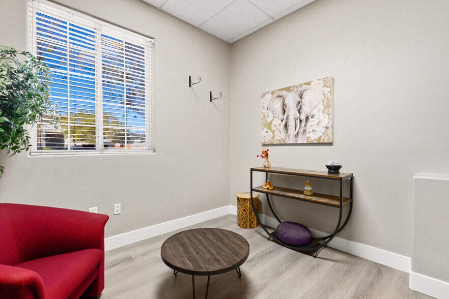 More Photos Of 7656 W Sahara Ave, Las Vegas Medical For Lease