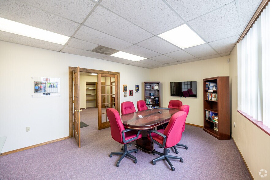 More Photos Of 281 Main St, Fitchburg Storefront Retail Office For Sale