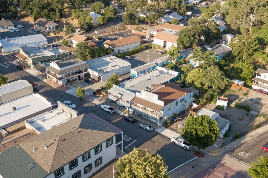 More Photos Of 18239 Main St, Jamestown Hotel For Sale