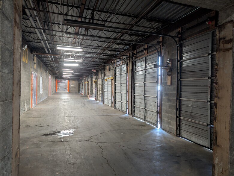 More Photos Of 40 3rd St, Walnutport Warehouse For Lease