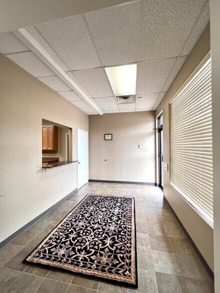 More Photos Of 3512 Avenue I, Rosenberg Office For Lease